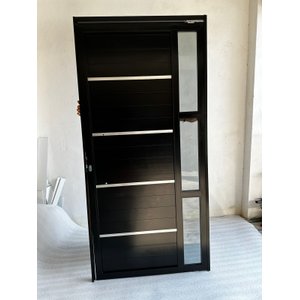 Porta Alumínio 210x80 com Vidro - Lambril Simples Preta