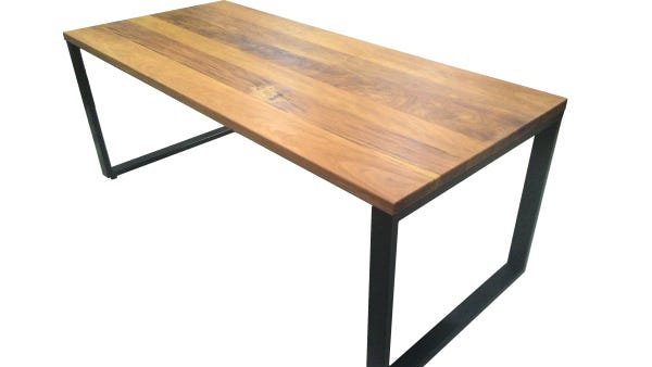 Mesa Jantar e Banco em Madeira Estilo Industrial 2,60m - 5