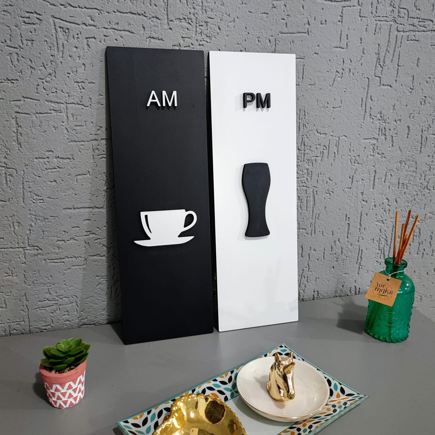 Conjunto de Quadros Decorativos Am / Pm - Café e Cerveja - em Mdf com Alto Relevo - 2