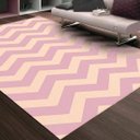 Ver imagem 4 de Tapete Chevrom para Sala ou Quarto Antiderrapante Rosê e Bege 140x200cm Sua Casa Moderna Casa Dona