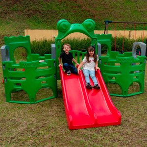 Playground Adventure Frog com Escorregador Infantil Freso