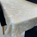 Ver imagem 2 de Toalha de Mesa Redonda em Jacquard Luxo Medalhão Branco e Dourado - 2,80M