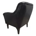 Ver imagem 5 de 02 Poltronas Decorativas Tecido Sintético Preto com Tachas e Pés de Madeira Maciça Shaula Harmô
