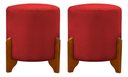 Ver imagem 2 de Kit 2 Puff Redondo Veludo com Pés em Madeira Maciça Decorativo Sala Quarto - Vermelho