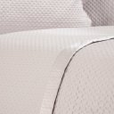 Ver imagem 3 de Kit Colcha Casal Satinatta Cetim 100% Póliéster 220x240cm Tessi Centeio Claro