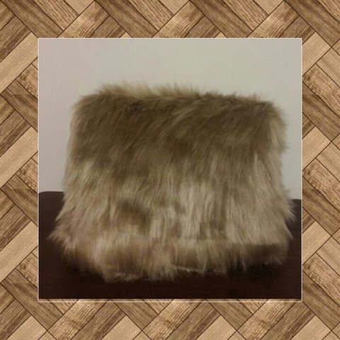 Capa P/ Almofada Pelúcia Pelo Alto 40 X 40 Cm - Cortiça