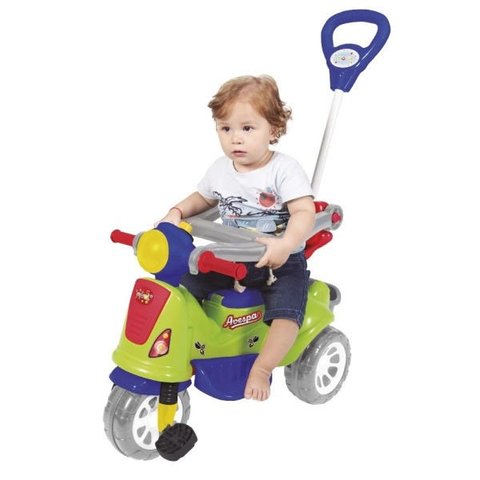 Triciclo Infantil Avespa Extreme Verde Maral Com Empurrador