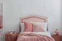 Ver imagem 1 de Cabeceira Solteiro Curva 90x60cm Courino Rosa - Tachas Fumê