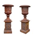 Ver imagem 1 de VASO ROMANO COM BASE PORTUGUESA FERRO FUNDIDO JARDIM DECOR CASA ALTO PADRÃO