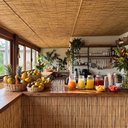 Ver imagem 2 de Forro de Bambu - Revestimento 5m x 1m para Balcão de Bar e Quiosque Rolo Rústico Marrom