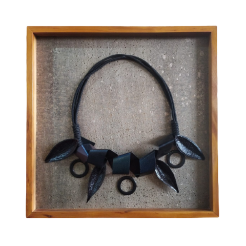 Decoração Quadro de Parede com Escultura Cor Amarelo Camaleão Exclusiva no Brasil  Para Sala Quarto