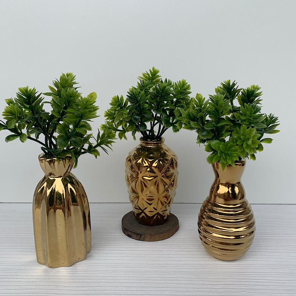 Trio mini vasos de cerâmica trabalhado dourado decorativo - 2