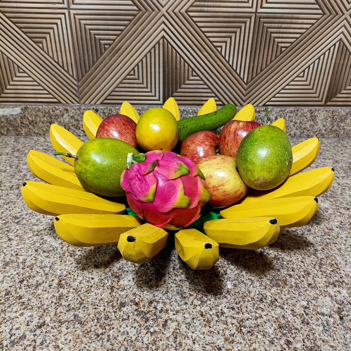 Fruteira Fruta de Mesa em Formato de Banana Artesanato Rústico Feito de Madeira super resistente ide