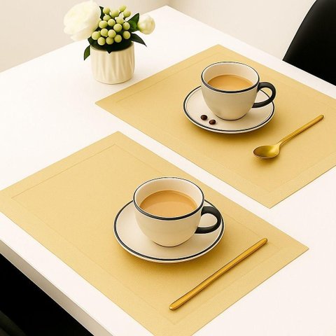 Jogo 2 Lugar Americano Retangular Mesa Pvc Dourado Executivo 30x45cm em Casa Tem
