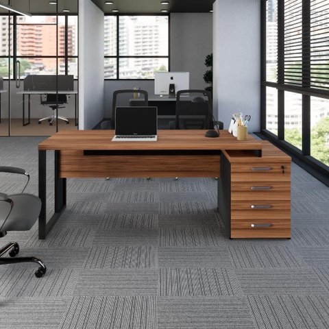 Mesa Escritório Diretor 1,70m a 1,92m 4 Gavetas Pé Metal F5