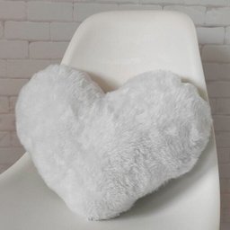 Almofada de Coração Pelúcia Pelo Curto Branco Para Decoração - 2