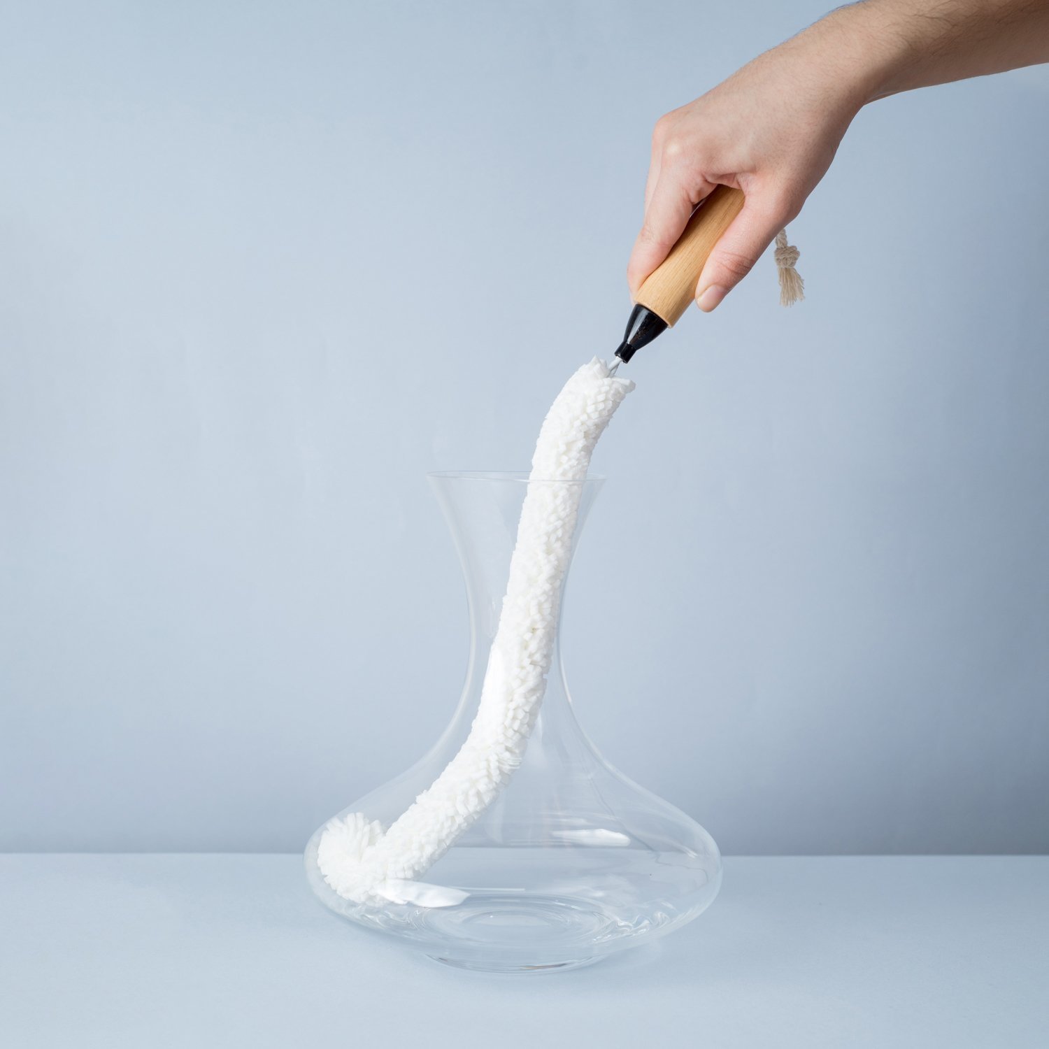 Escova de limpeza flexível para jarras cabo de bambu - Oikos - 7