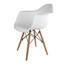Ver imagem 3 de Conjunto de Mesa 4 Poltronas Brancas Eames 90cm Base Madeira Tampo de Vidro