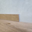 Ver imagem 3 de Rodapé 7cm Poliestireno Alto Relevo Carvalho Liso Amadeirado - 2 Metros