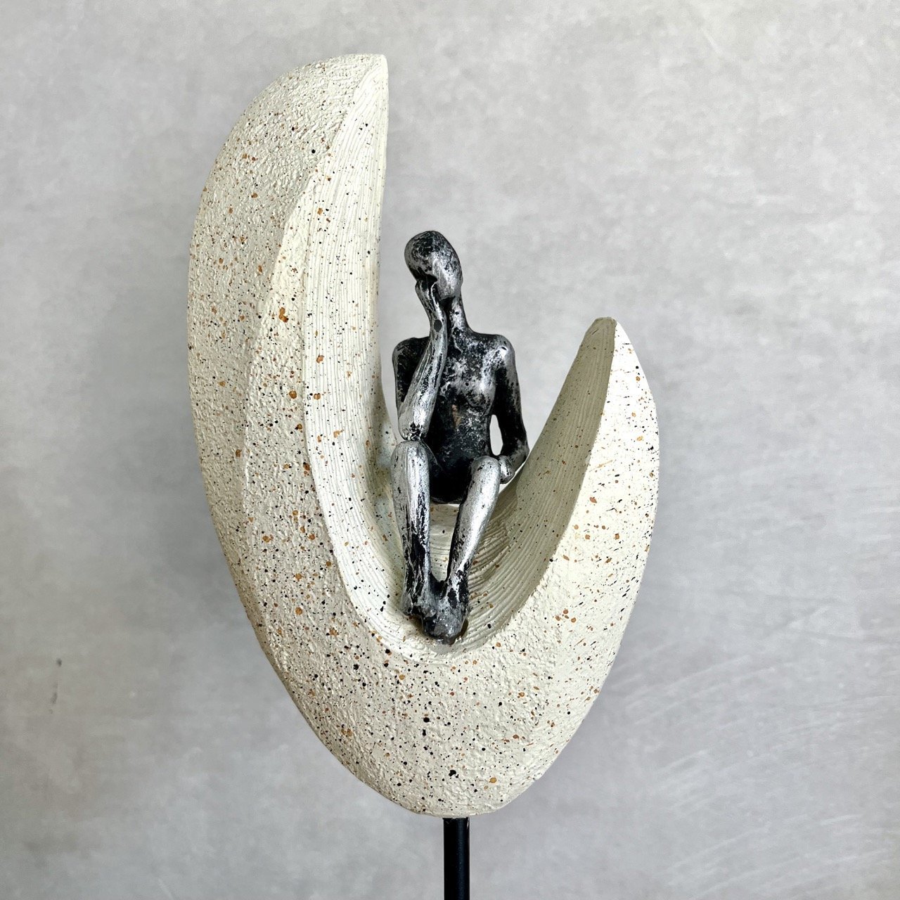 Escultura Contemporânea Mármore 29x10x4cm - 2