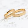 Par de Alianças 4mm Chanfrada e Recartilhada Banhada Ouro - 4