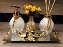 Ver imagem 1 de Kit Lavabo Dourado Branco 6 Peças Difusor Sabonete Bandeja