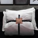 Ver imagem 5 de COBERTOR CASAL COMUM DUPLO SOFT MAIS DUAS FRONHAS BRANCO