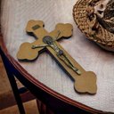 Ver imagem 2 de Crucifixo Cruz de Parede Medalha de São Bento Madeira Mdf 25 Cm