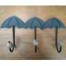 Cabides três ganchos em formato de guarda chuva artesanal de ferro e madeira oferta só hoje - 3
