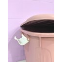 Ver imagem 2 de Caixa Organizadora com Trava e Rodinhas 30lts Plasnorthon Cor Rosa