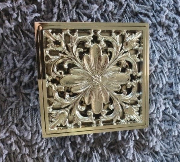 Ralo Trabalhado Retrô Quadrad Dreno Dourado 10x10 Super Luxo - 2