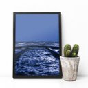 Ver imagem 1 de Quadro decorativo Canal 5 Azul 45x33cm (Moldura preta)
