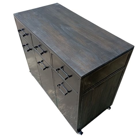 Buffet Aparador Estilo Industrial com 3 Portas e 3 Gavetas - Chapas de Ferro e Madeira na Cor Preta