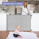 Ver imagem 7 de Portão Retrátil de Segurança Momcozy 71” X 33” Cinza para Bebês e Pets