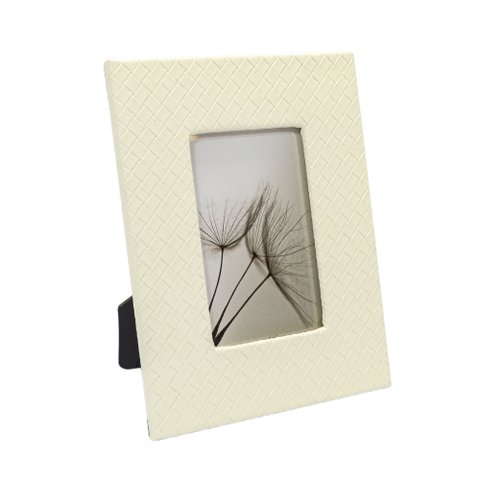 Porta Retrato em Madeira com Revestimento em Pu Creme P 24x19cm