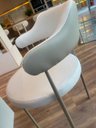 Ver imagem 4 de Kit 2 Cadeiras Athenas Tecido Off White/ Costas Courino Areia 711 - 721