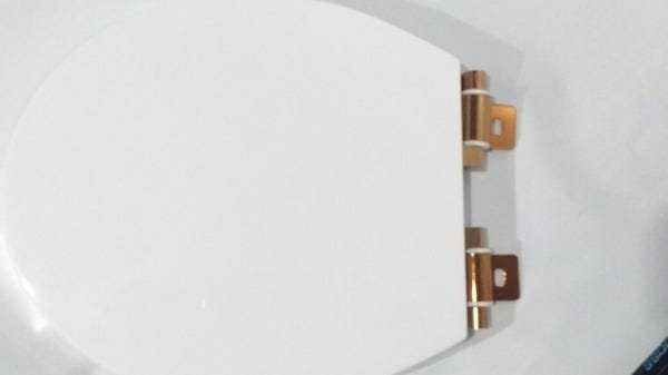 Assento Sanitário Poliéster Uni Oval F.suave Fixador Dourado - 3