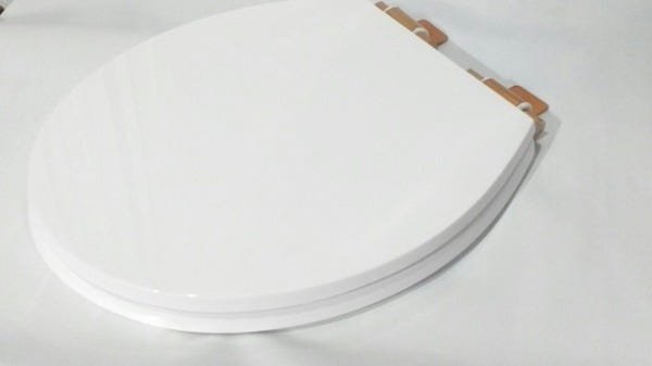 Assento Sanitário Poliéster Uni Oval F.suave Fixador Dourado - 1