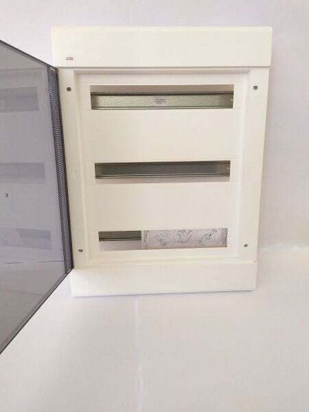 Quadro de Distribuição Embutir 54 Módulos Linha Europa sem Barramentos Terra/Neutro Ip40 Abb - 3