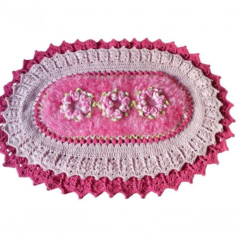 Tapete de Luxo Crochê Artesanal Branco com Flor Rosa