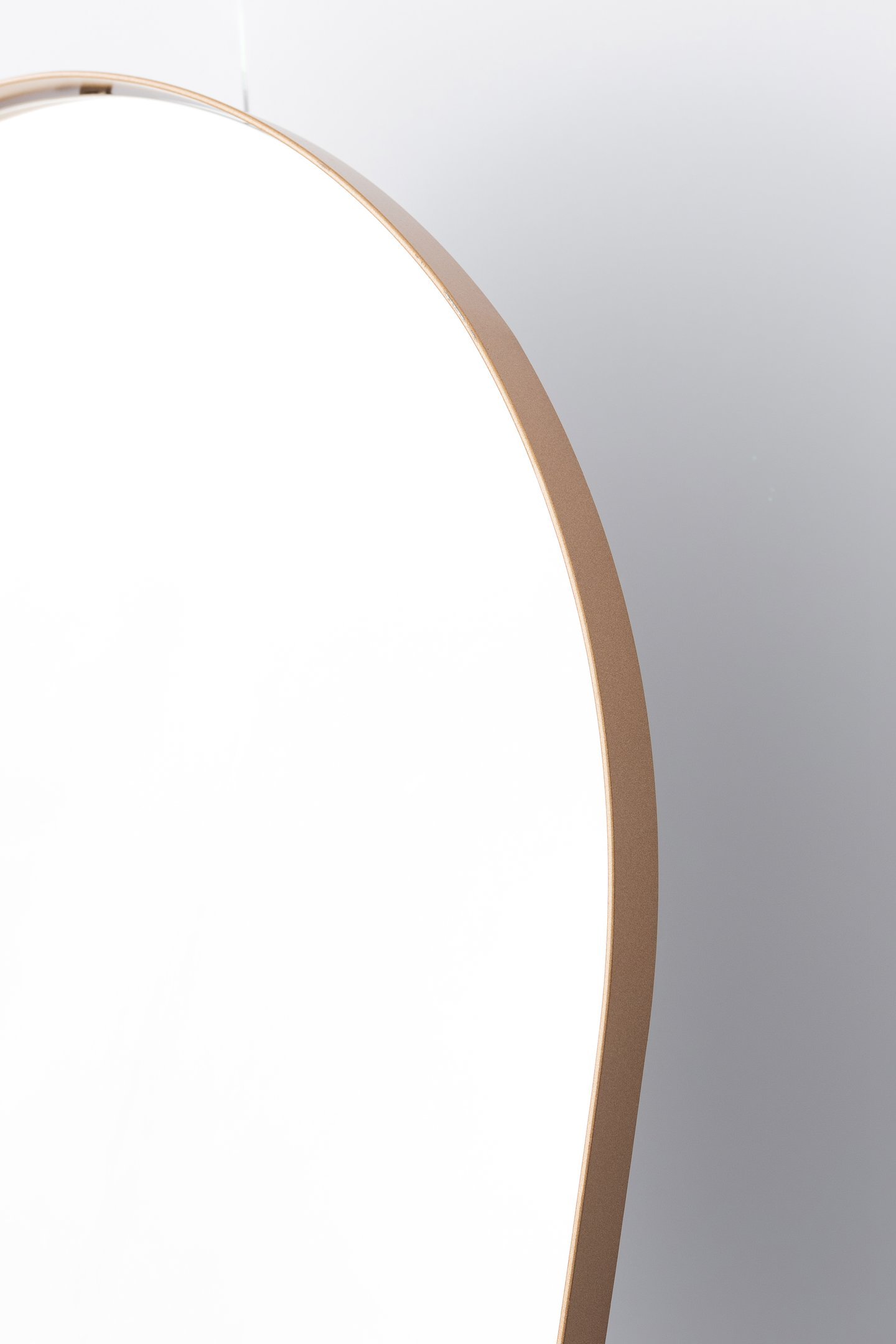 Espelho Grande Oval Base Reta Com moldura Metal Corpo inteiro 170 X 70 Cm C/Suporte De Chão Dourado - 4