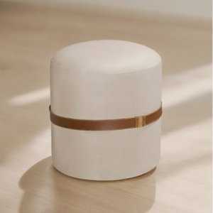 Banqueta Puff Berlim Veludo Cinta Couro Legítimo Qualidade