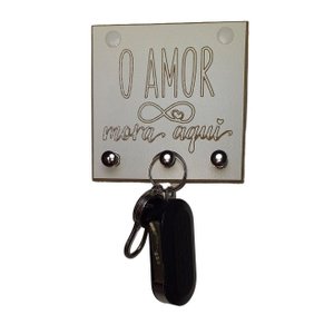 Porta Chaves de Parede Quadrado Pequeno - o Amor Mora Aqui