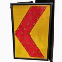 Ver imagem 2 de Sinalizador Sola Seta Obra Luz Emergencia Poste Barra Sinalizaçao Avenida Trafego Transito Segurança