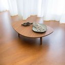 Ver imagem 1 de Mesa de Centro Orgânica Pés Palito em Madeira 90x52cm