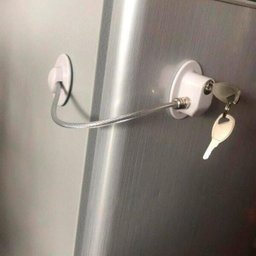 Tranca Com Chave Para Porta Janela Gaveta Geladeira Criança - 2