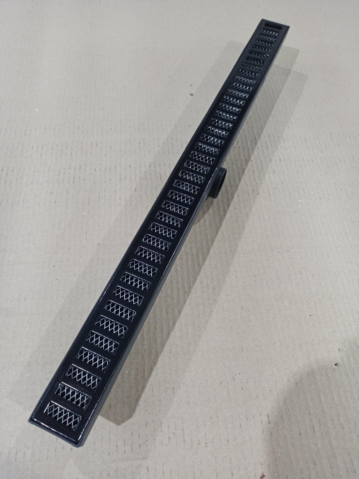 Ralo Linear 5x70 Grelha Aluminio Preto Com Tela Anti Insetos e Coletor Preto - 3