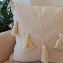 Ver imagem 2 de Capa de Almofada Artesanal Pingente Branco 40x40