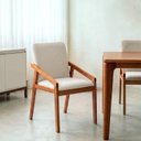 Ver imagem 2 de Kit 4 Cadeiras Sala de Jantar com Braço Pequi CabeCasa MadeiraOriginals Linho Creme/Castanho