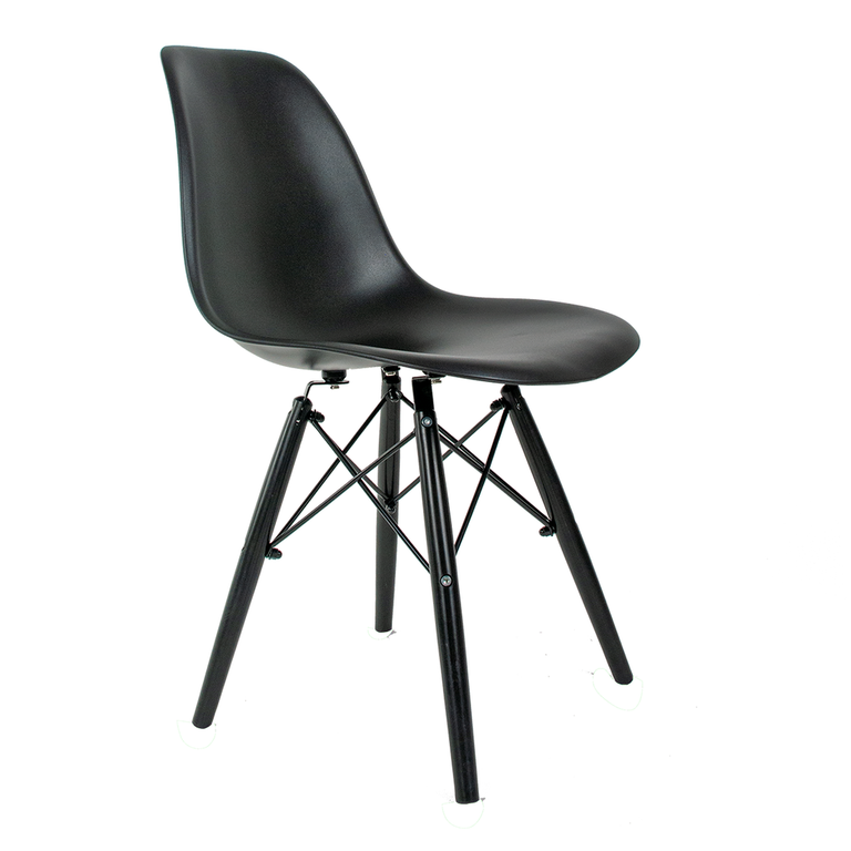 Cadeira Eames Pp Preta Pés em Polipropileno